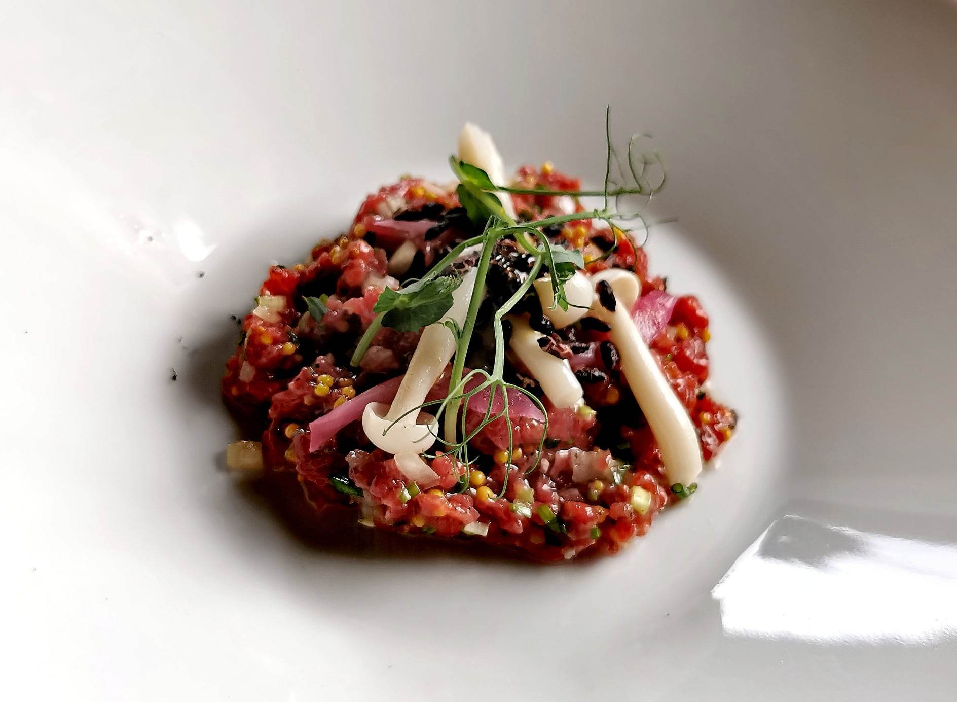 Bistro-u-Mocnych-befsztyk-tatarski