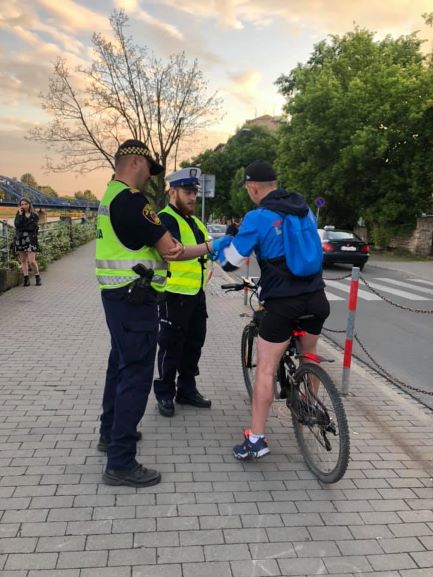 Hulajnogi pod lupą strażników miejskich i policjantów