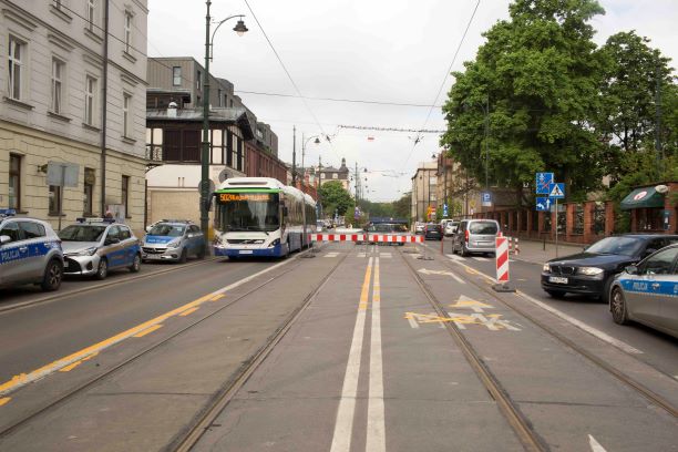Jak idzie remont torowiska na skrzyżowaniu Lubicz- Rakowicka