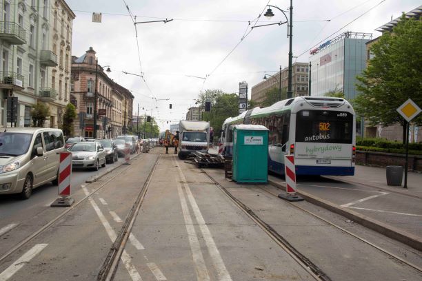 Jak idzie remont torowiska na skrzyżowaniu Lubicz- Rakowicka