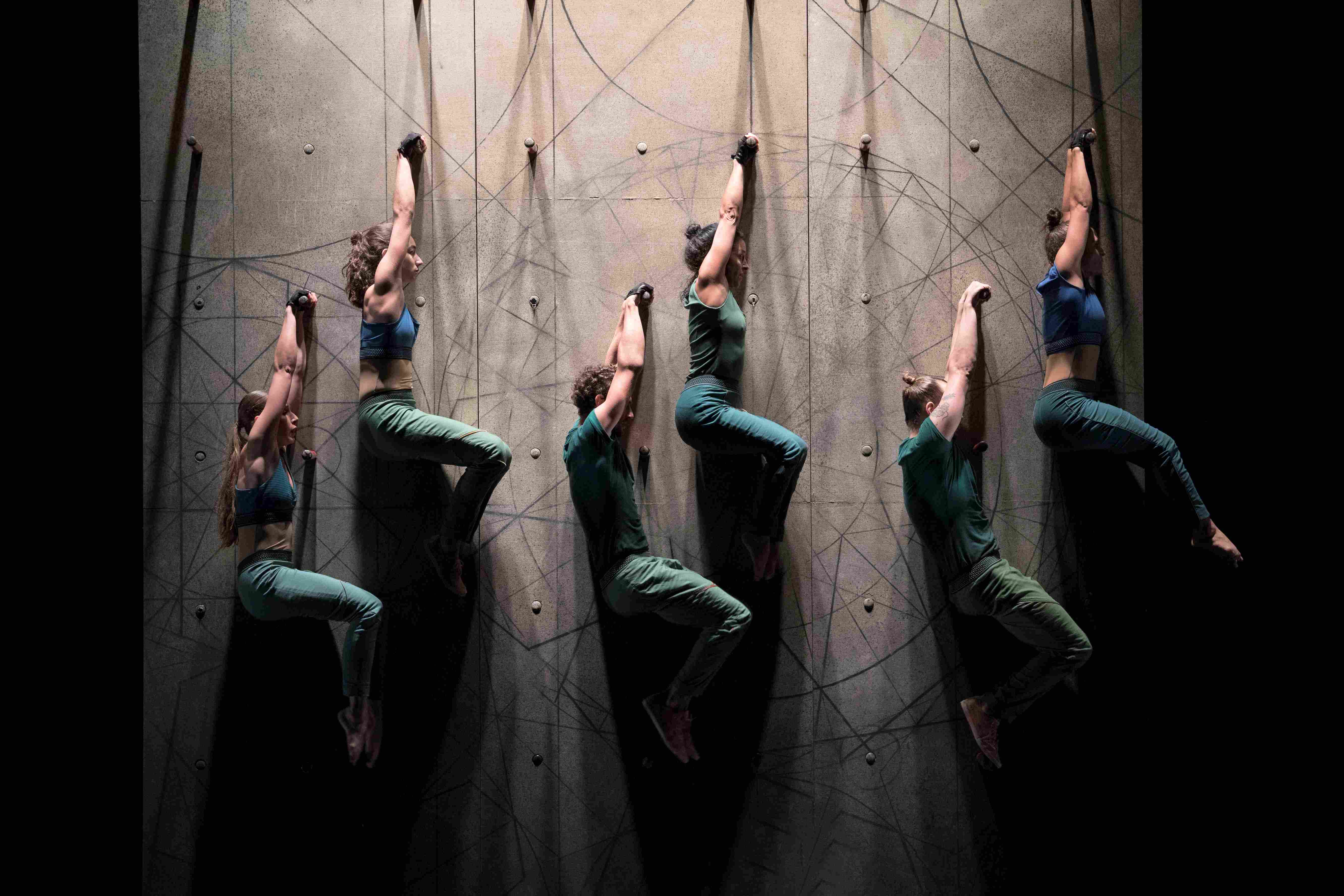 Compagnie Käfig, „Vertikal”