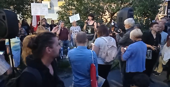 Protest przed siedzibą PiS w Krakowie
