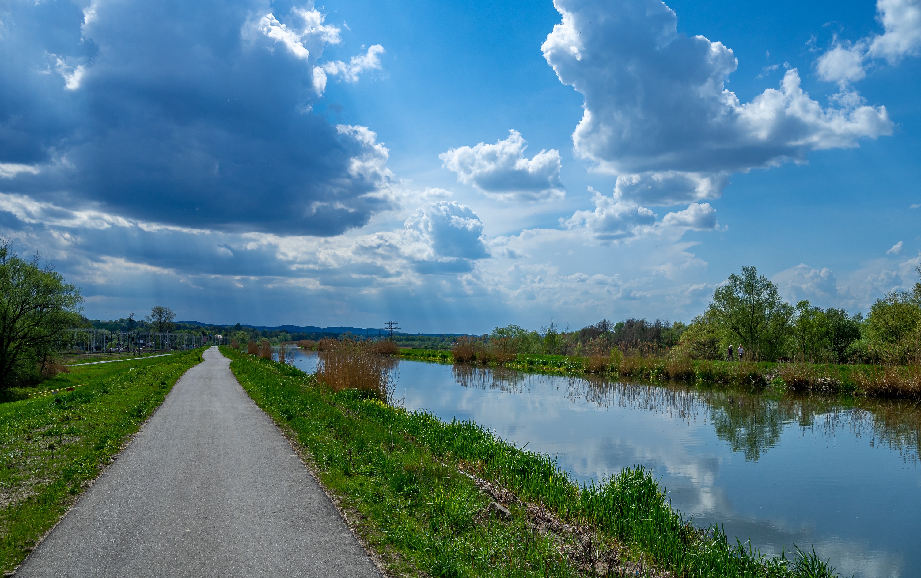 Ścieżka rowerowa na Kanale Łączańskim w Skawinie