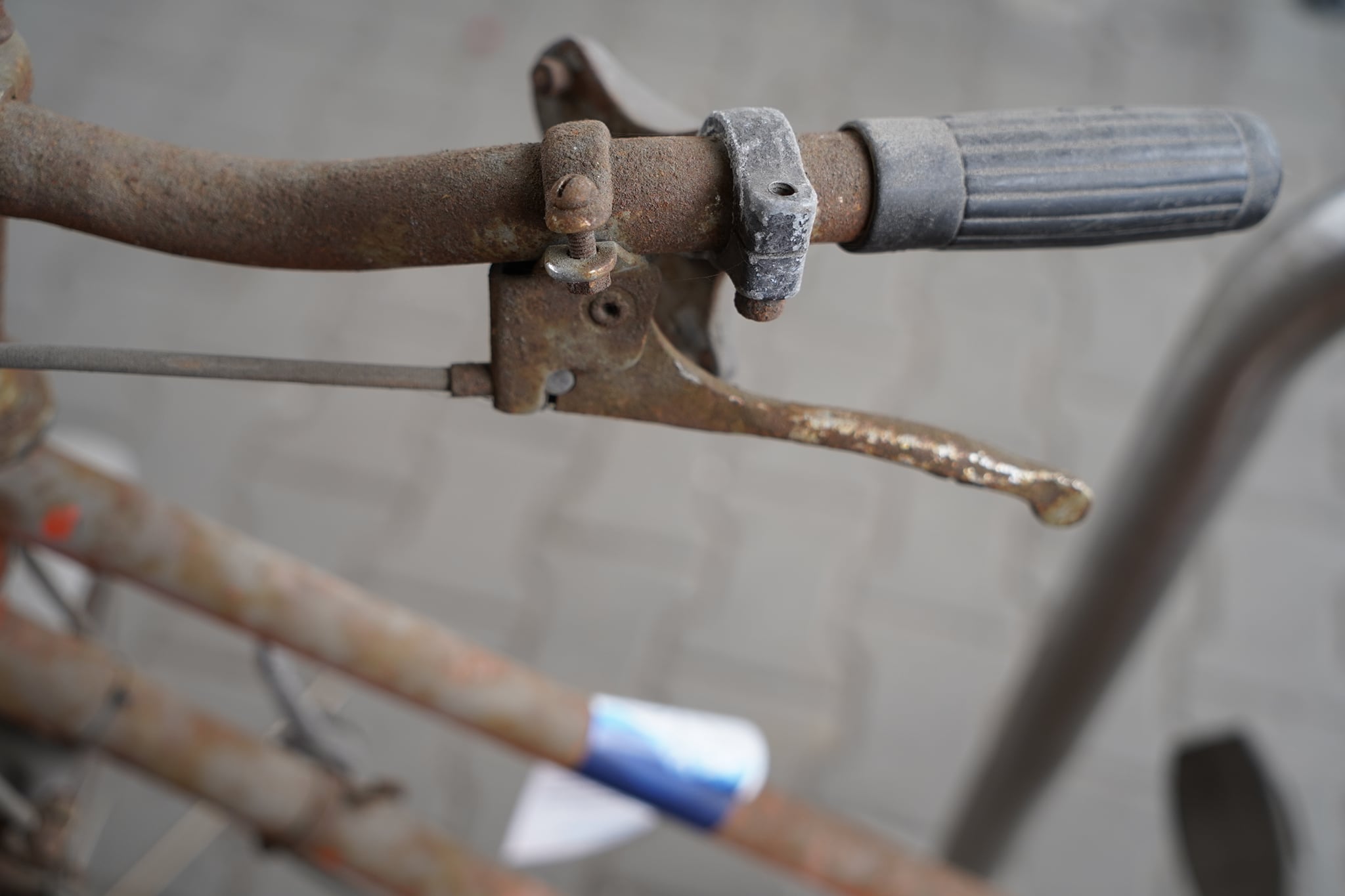 Rowerowe wraki znikają z ulic Krakowa