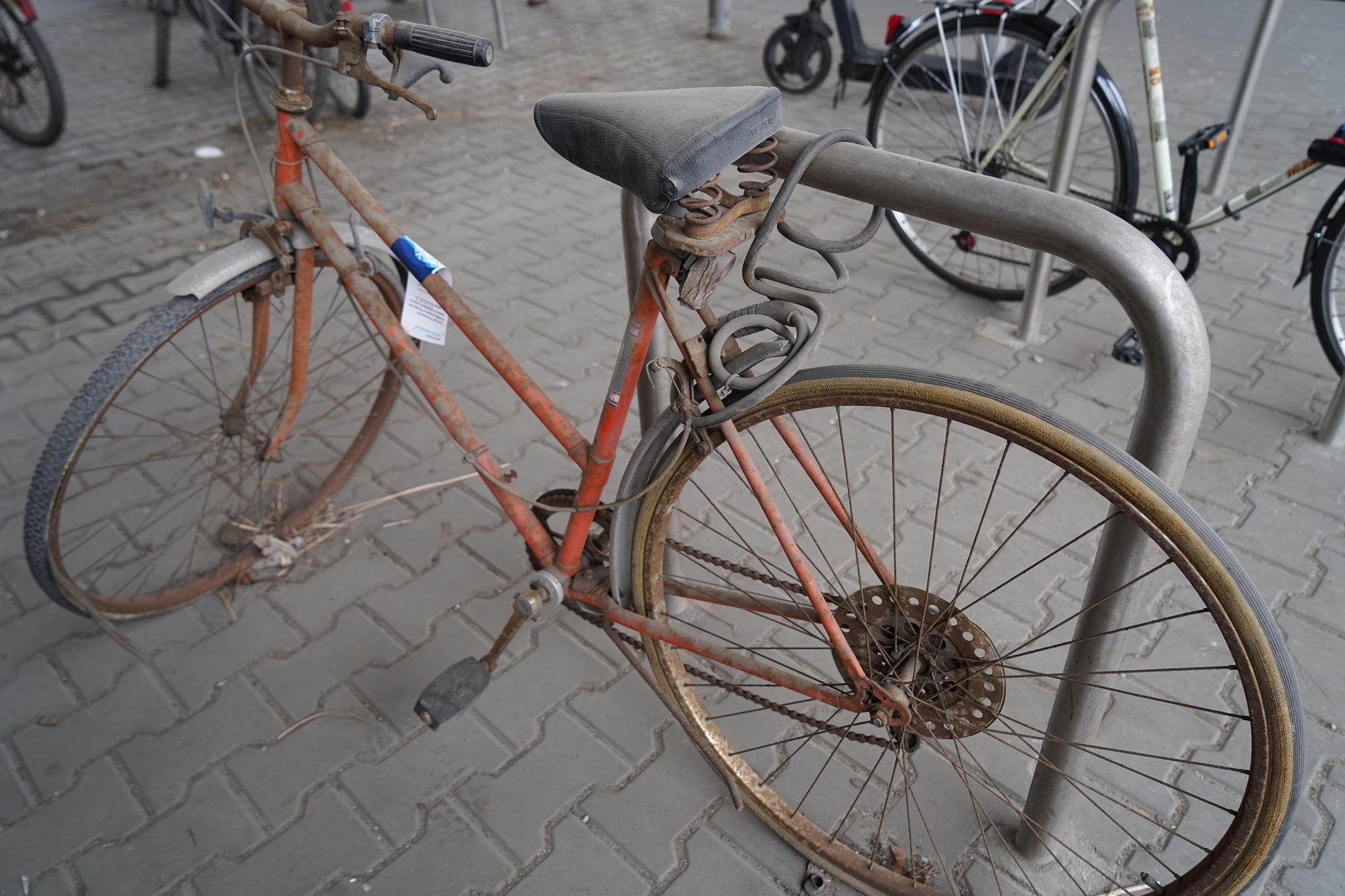 Rowerowe wraki znikają z ulic Krakowa