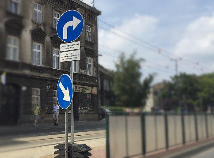 Nowe tablice w Krakowie. Chcą zwrócić uwagę kierowców na… jeże