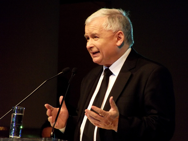 Jarosław Kaczyński na kwarantannie. Miał kontakt z zakażonym koronawirusem