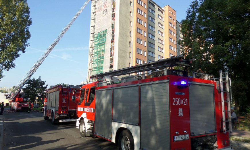 Rodzina z Krakowa straciła dobytek życia po pożarze. Ruszyła zbiórka na remont mieszkania
