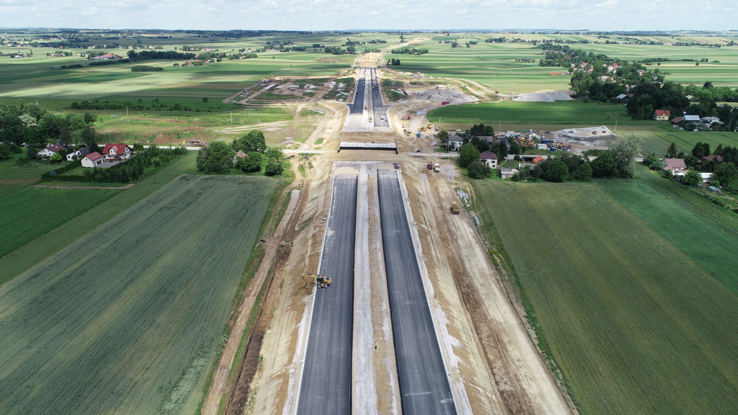 Zobacz, jak buduje się droga ekspresowa S7 na północ od Krakowa [zdjęcia]