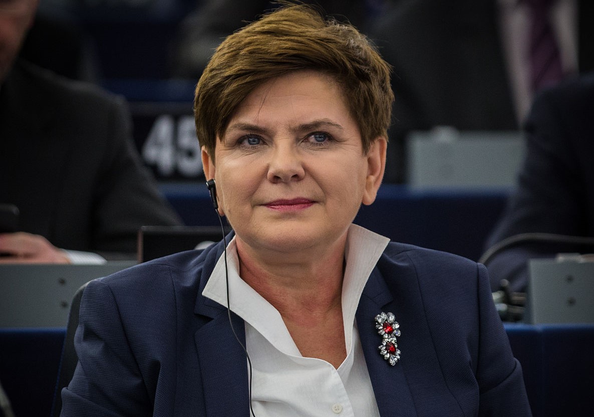 Czy Beata Szydło powiedziała radnym PiS, co mają zrobić z deklaracją anty LGBT?