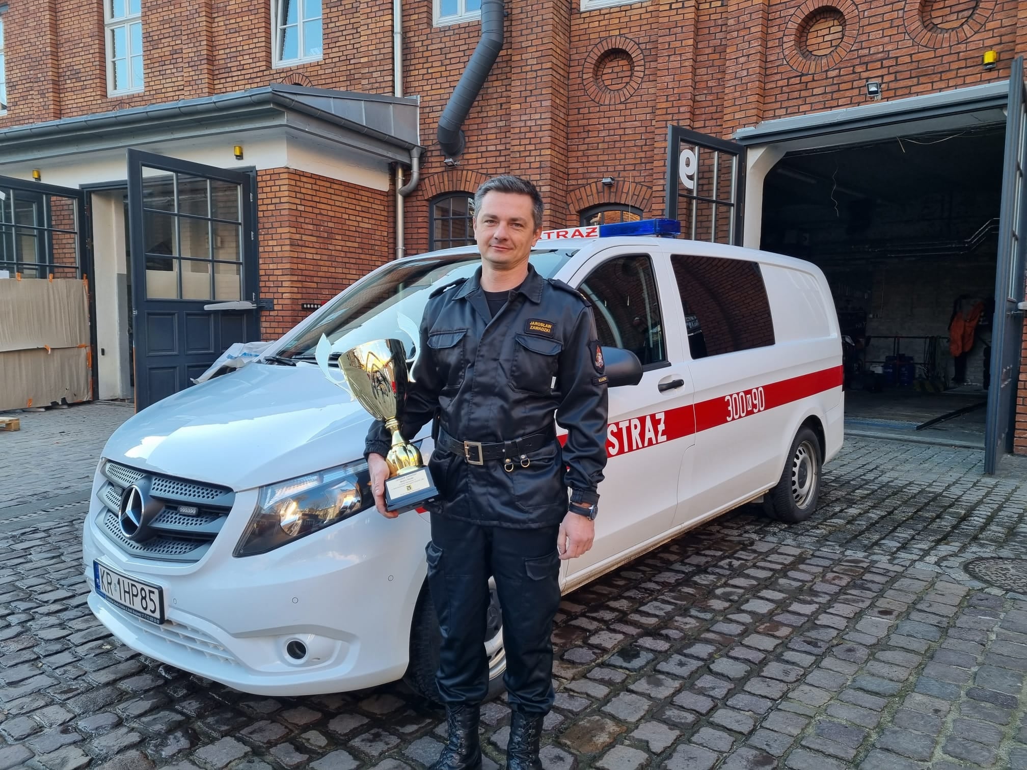 Strażak z Krakowa został mistrzem Górskich Samochodowych Mistrzostw Polski. „Marzenia się spełniają”