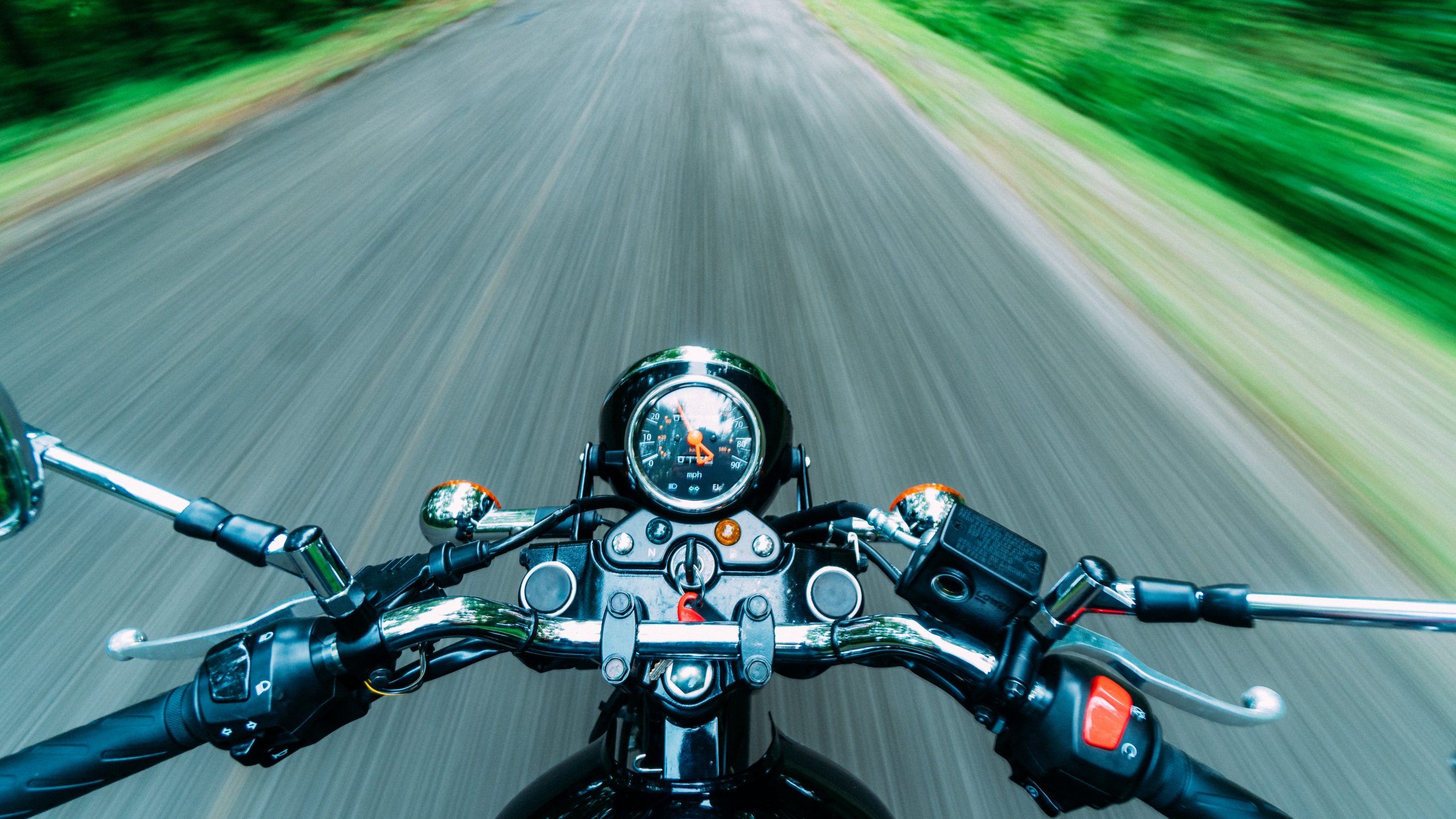 Na drodze ekspresowej motocyklista przekroczył dopuszczalną prędkość o 126 km/h