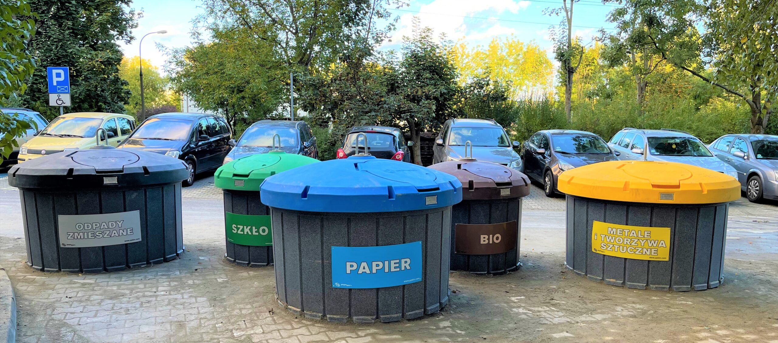 Pierwsze w Krakowie podziemne pojemniki na odpady