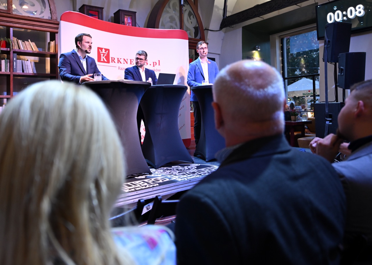 Debata KRKnews. Tak wyglądało starcie Michała Drewnickiego z Tomaszem Darosem [zdjęcia]