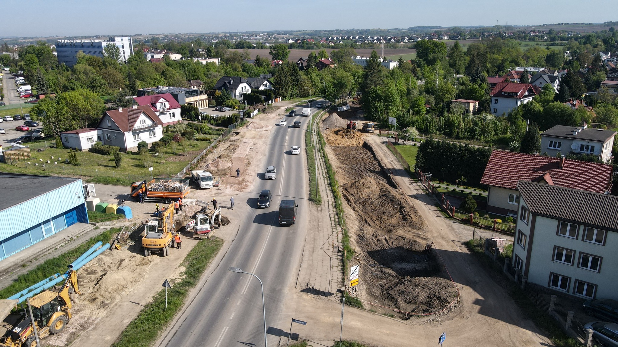 Trwa rozbudowa ulicy Kocmyrzowskiej (ZDJĘCIA)