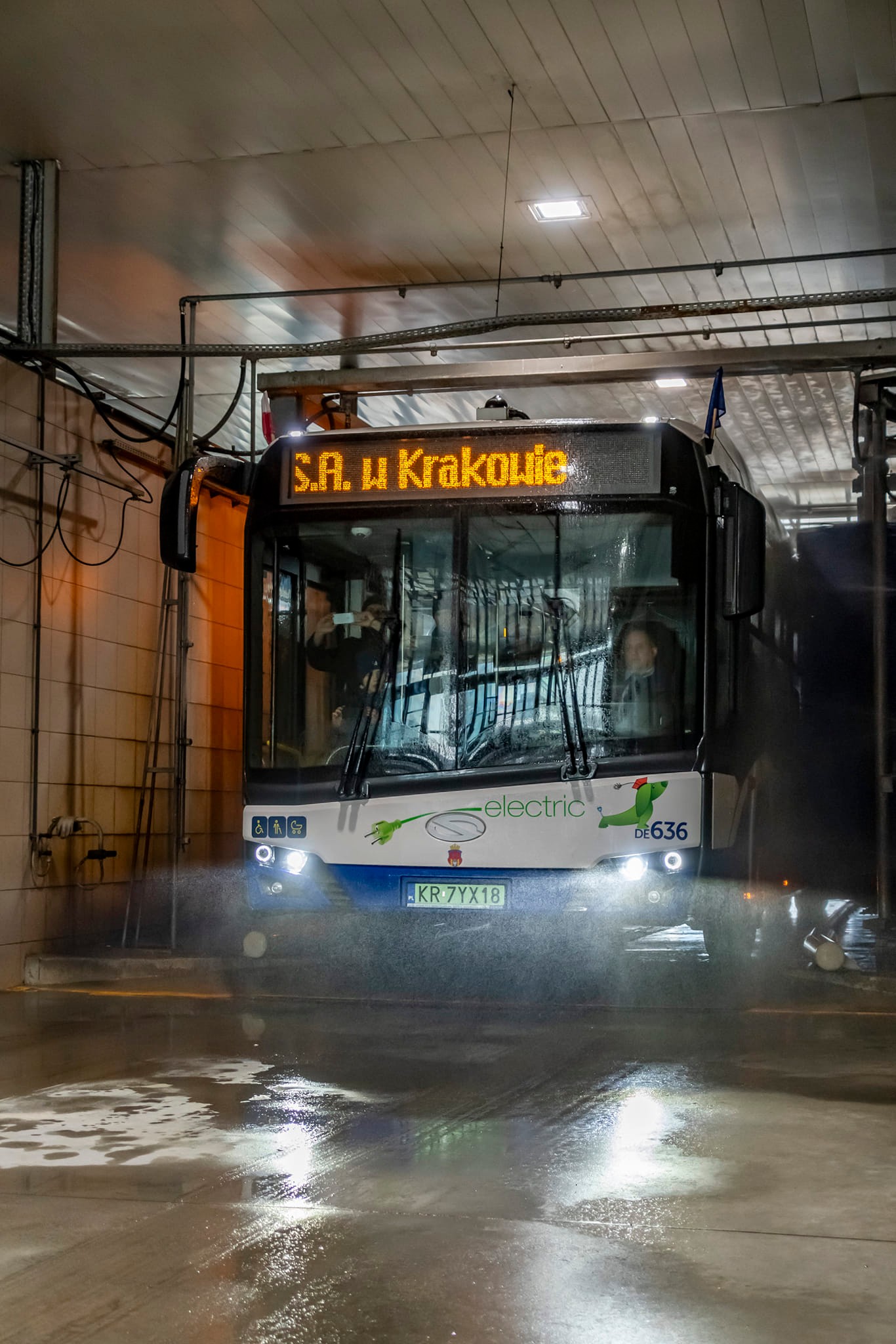 Dziś jest ich dzień! Krakowscy kierowcy świętują (ZDJĘCIA)