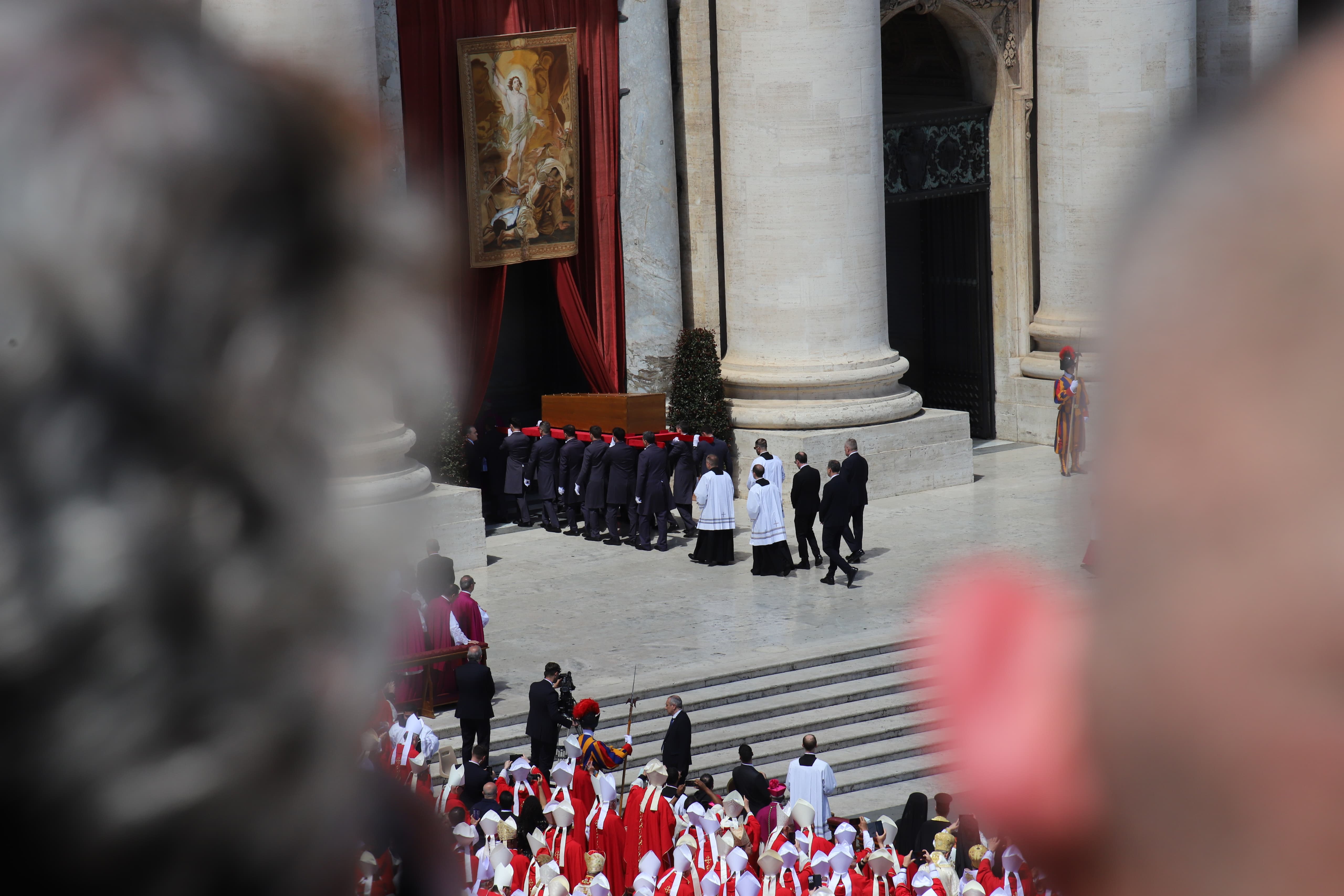 Pope Francis' ceremony  in Rome. Thousands of faithful at the Vatican ceremony (PHOTOS)