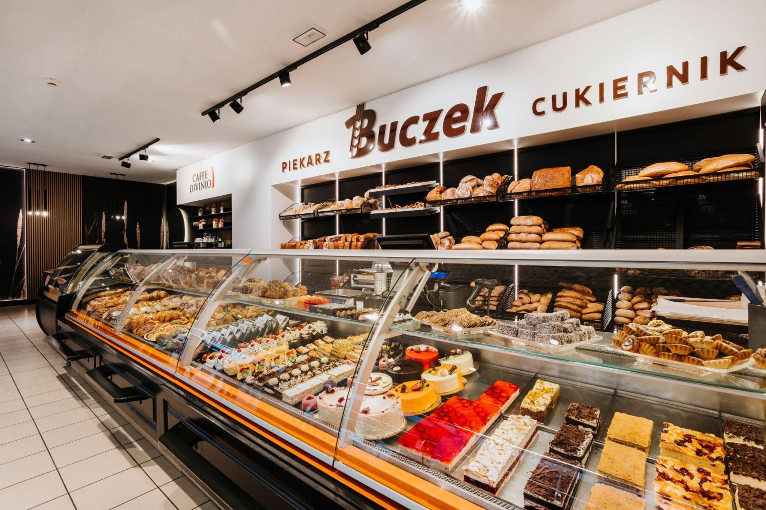 Najlepsze torty w Krakowie – gdzie znaleźć torty, które rozpieszczą twoje podniebienie