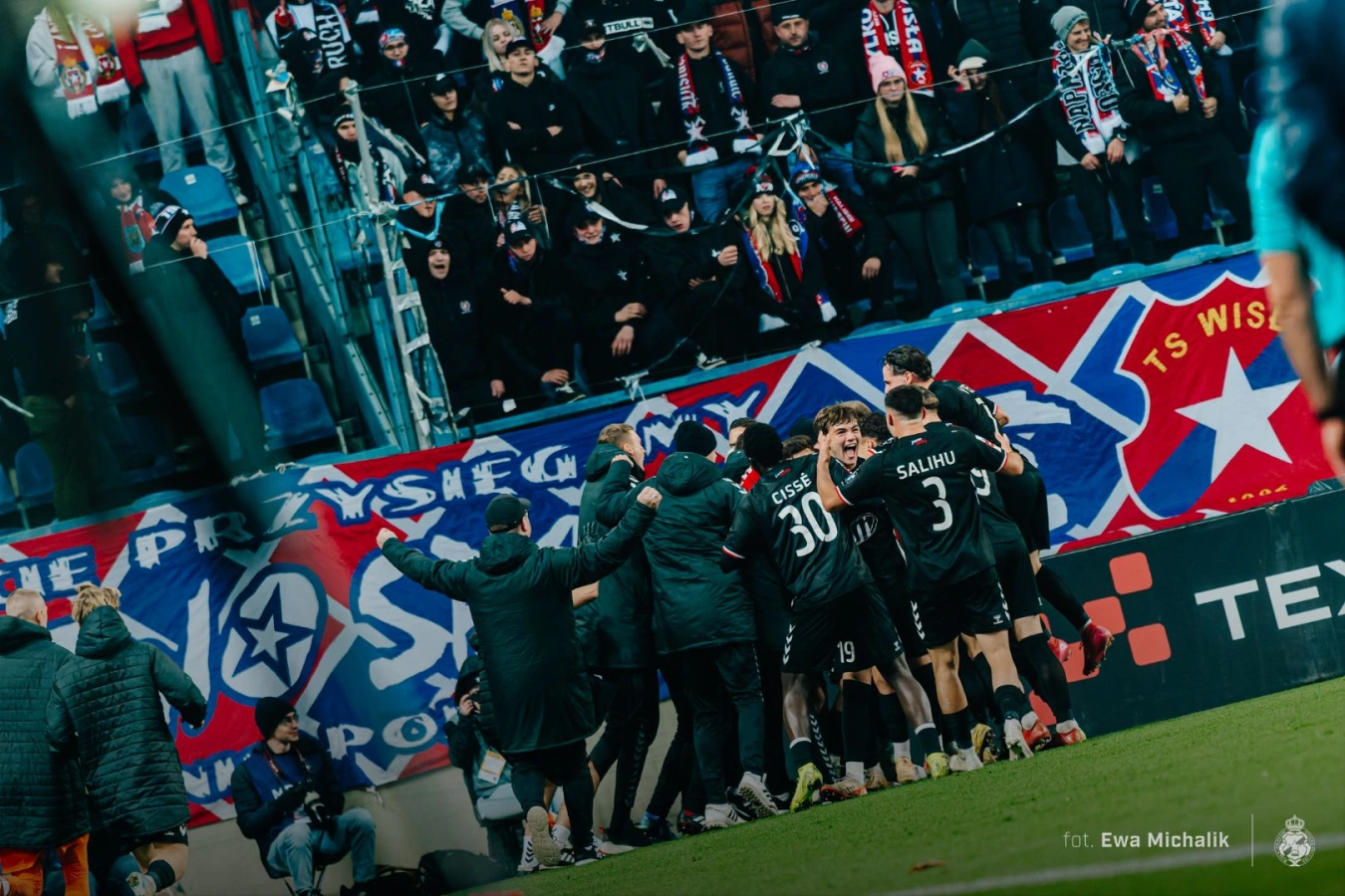 Tego kibice Wisły Kraków woleliby nie widzieć [WIDEO]