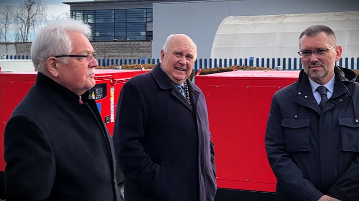 Bogusław Kośmider: „Podzieliliśmy się ciepłem z Kijowem”. Kraków przekazał 15 agregatów prądotwórczych