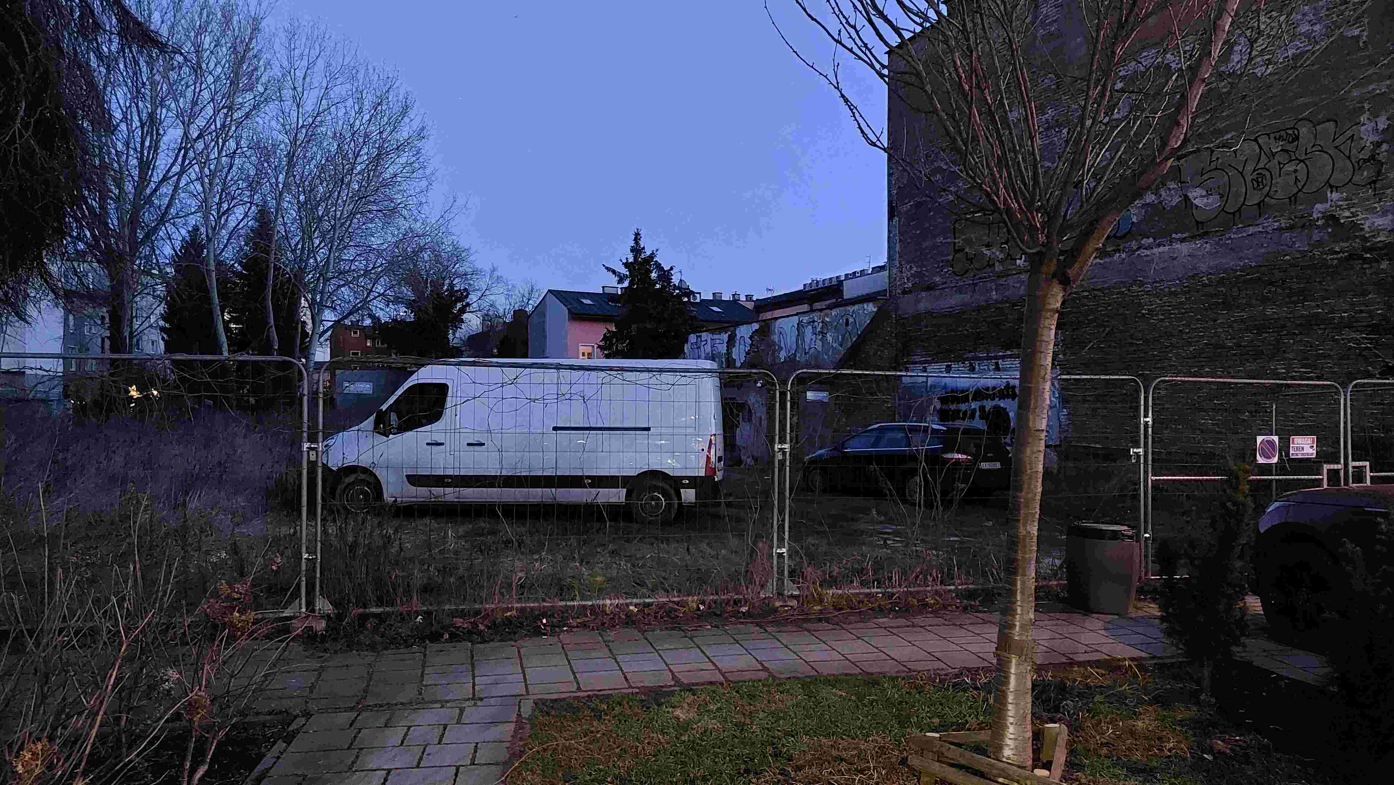 Apartamentowiec przy Rynku Dębnickim. Radni za wstrzymaniem pozwolenia na budowę