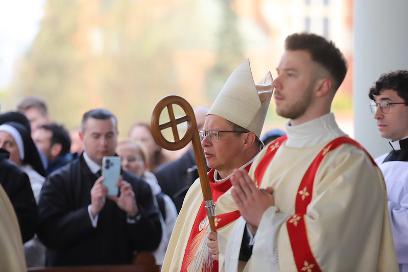 ,Kardynał Grzegorz Ryś w Łagiewnikach: Mamy dotykać tych ran