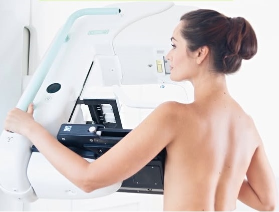 Mammobus w Krakowie. W maju bezpłatne badanie piersi w kilku miejscach miasta