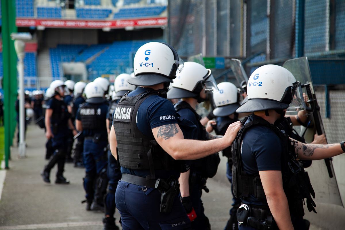 Policja na stadionie Wisły Kraków! To tylko ćwiczenia… [zdjęcia]