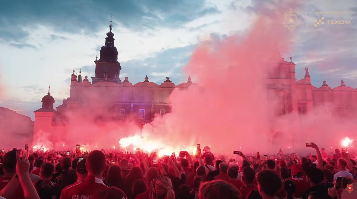To nagranie przejdzie do historii. Są kulisy awansu Wisły Kraków do Ekstraklasy [WIDEO]