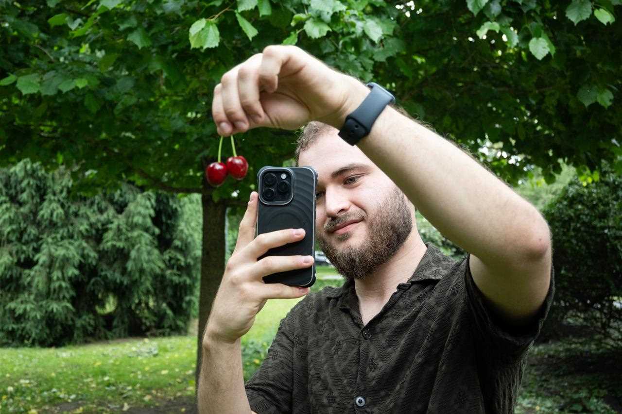 Studenci AGH tworzą aplikację wykrywającą pleśń. Telefonem sprawdzimy chleb, owoce czy kawałek sera