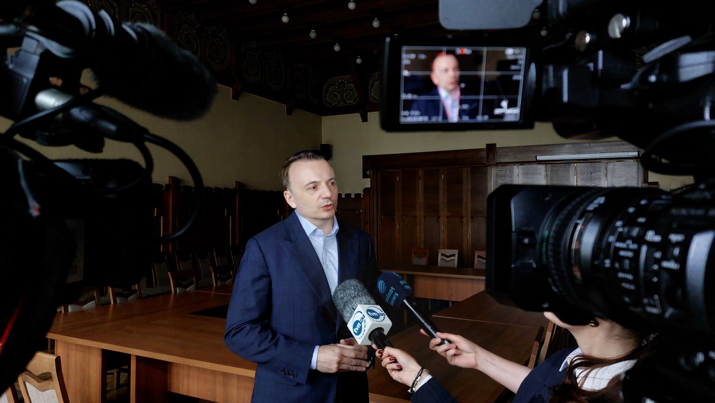Wybory prezydenta Krakowa 2026. Łukasz Gibała czeka na premiera Donalda Tuska