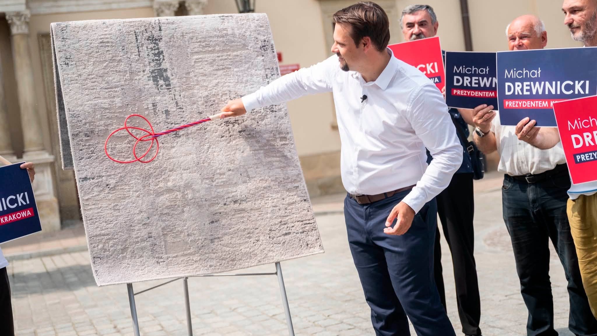 „Czas posprzątać Kraków”. Michał Drewnicki rusza po prezydenturę i zapowiada rozliczenie miejskich układów.