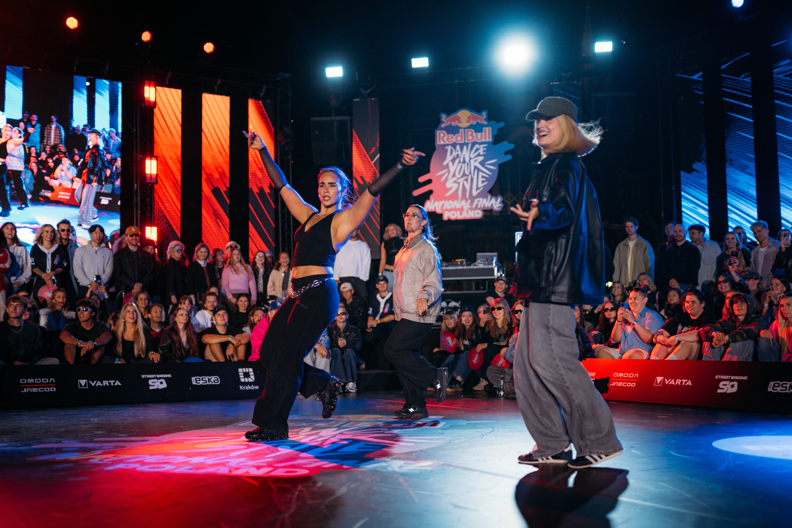 Rynek Podgórski zamienił się w wielki parkiet. Aleks zwycięzcą Red Bull Dance Your Style Poland 2026